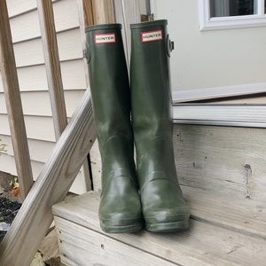 Women’s Hunter boots glossy size 10